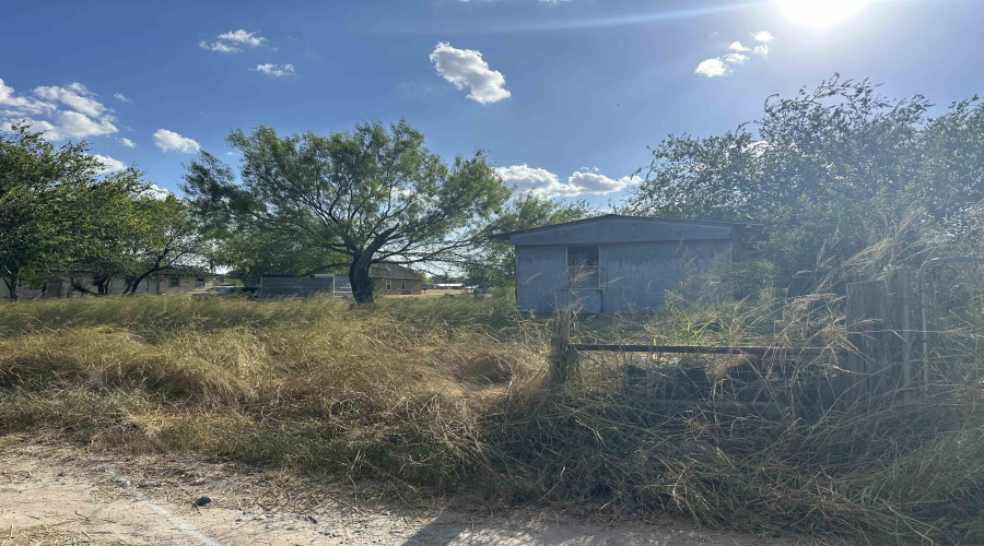 707 S Frans St., hebbronville, Texas 78361, 3 Bedrooms Bedrooms, 5 Rooms Rooms,2 BathroomsBathrooms,Residential,For Sale,707 S Frans St.,20263890