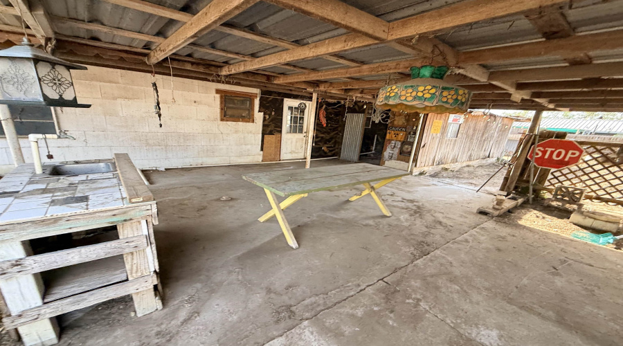5222 Vicki Ln, Zapata, Texas 78076, 3 Bedrooms Bedrooms, 5 Rooms Rooms,1 BathroomBathrooms,Residential,For Sale,5222 Vicki Ln,20263892