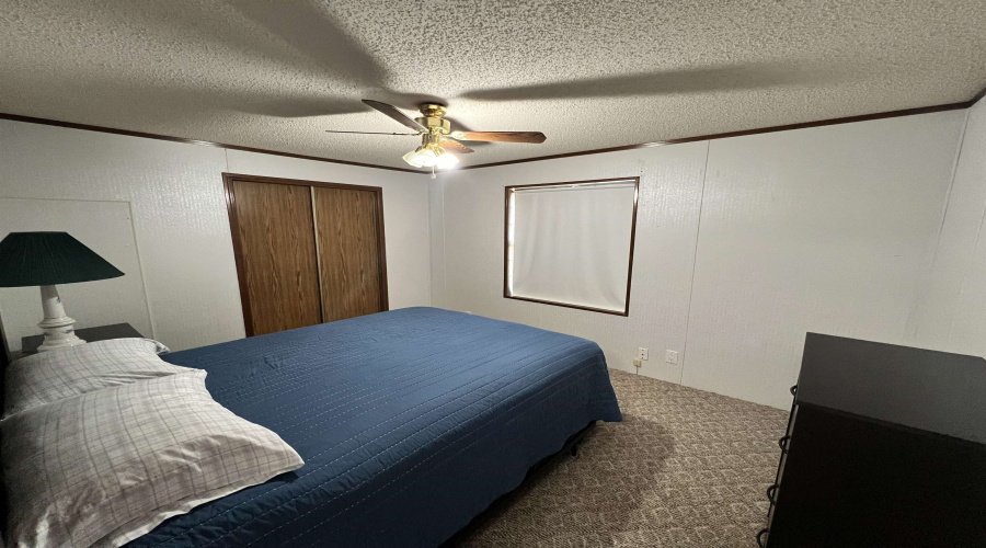 102 Autumn Ln., Zapata, Texas 78076, 2 Bedrooms Bedrooms, 4 Rooms Rooms,2 BathroomsBathrooms,Residential,For Sale,102 Autumn Ln.,20263893