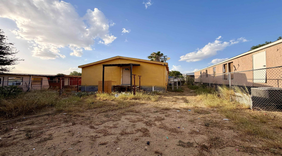 6009 Balcones Dr, Laredo, Texas 78046, 7 Bedrooms Bedrooms, 14 Rooms Rooms,4 BathroomsBathrooms,Residential,For Sale,6009 Balcones Dr,20263894
