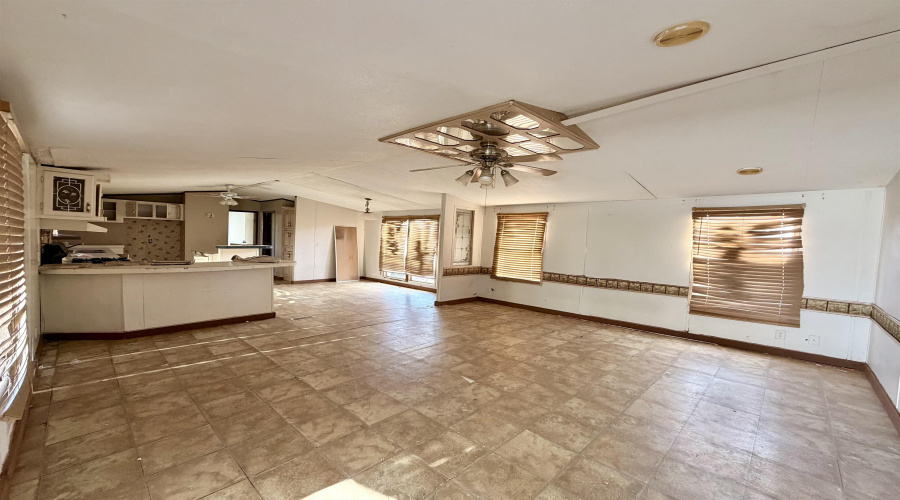 6009 Balcones Dr, Laredo, Texas 78046, 7 Bedrooms Bedrooms, 14 Rooms Rooms,4 BathroomsBathrooms,Residential,For Sale,6009 Balcones Dr,20263894