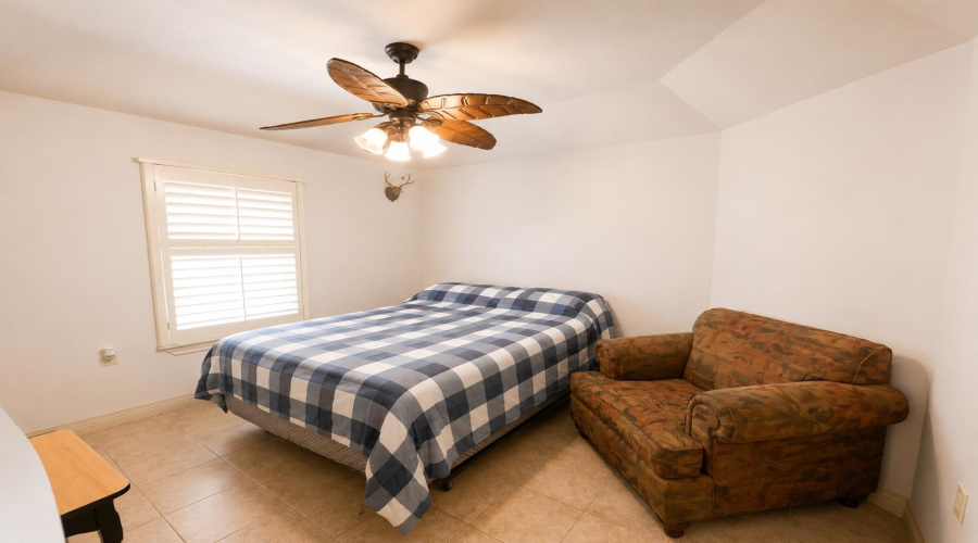 1902 Delmar St., Zapata, Texas 78076, 6 Bedrooms Bedrooms, 8 Rooms Rooms,2 BathroomsBathrooms,Residential,For Sale,1902 Delmar St.,20263895
