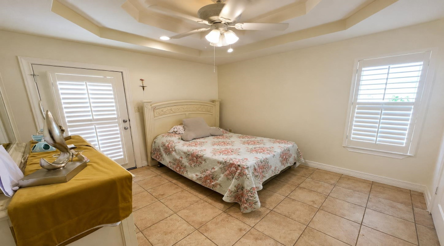 1902 Delmar St., Zapata, Texas 78076, 6 Bedrooms Bedrooms, 8 Rooms Rooms,2 BathroomsBathrooms,Residential,For Sale,1902 Delmar St.,20263895