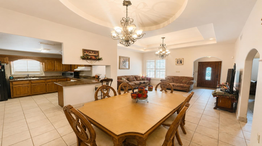 1902 Delmar St., Zapata, Texas 78076, 6 Bedrooms Bedrooms, 8 Rooms Rooms,2 BathroomsBathrooms,Residential,For Sale,1902 Delmar St.,20263895