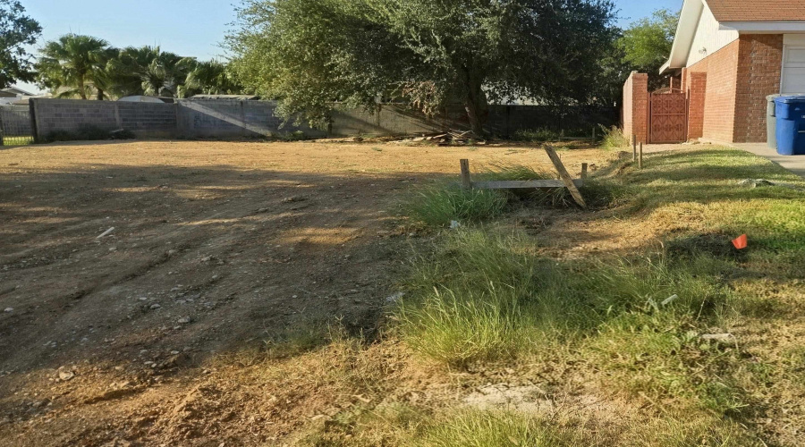 1506 Wildrose Ln, Laredo, Texas 78041, ,Land,For Sale,1506 Wildrose Ln,20263896
