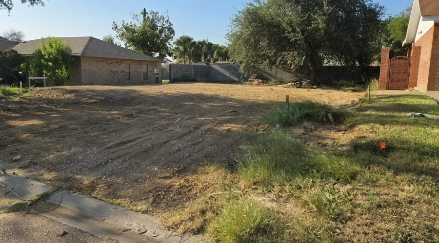 1506 Wildrose Ln, Laredo, Texas 78041, ,Land,For Sale,1506 Wildrose Ln,20263896