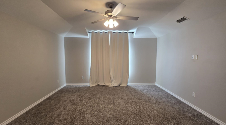 1511 Ocaso Dr., Laredo, Texas 78045, 5 Bedrooms Bedrooms, 8 Rooms Rooms,3 BathroomsBathrooms,Residential,For Sale,1511 Ocaso Dr.,20263082