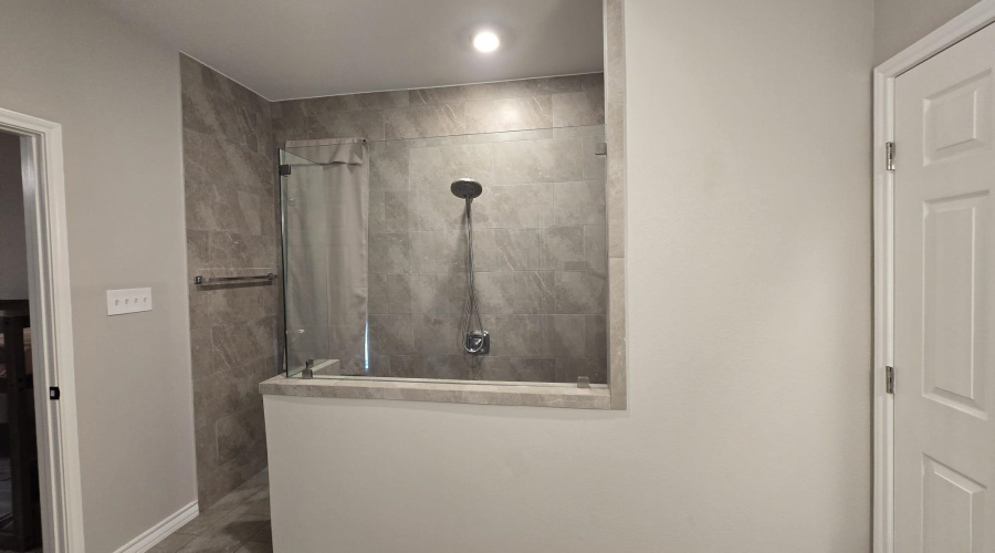 1511 Ocaso Dr., Laredo, Texas 78045, 5 Bedrooms Bedrooms, 8 Rooms Rooms,3 BathroomsBathrooms,Residential,For Sale,1511 Ocaso Dr.,20263082