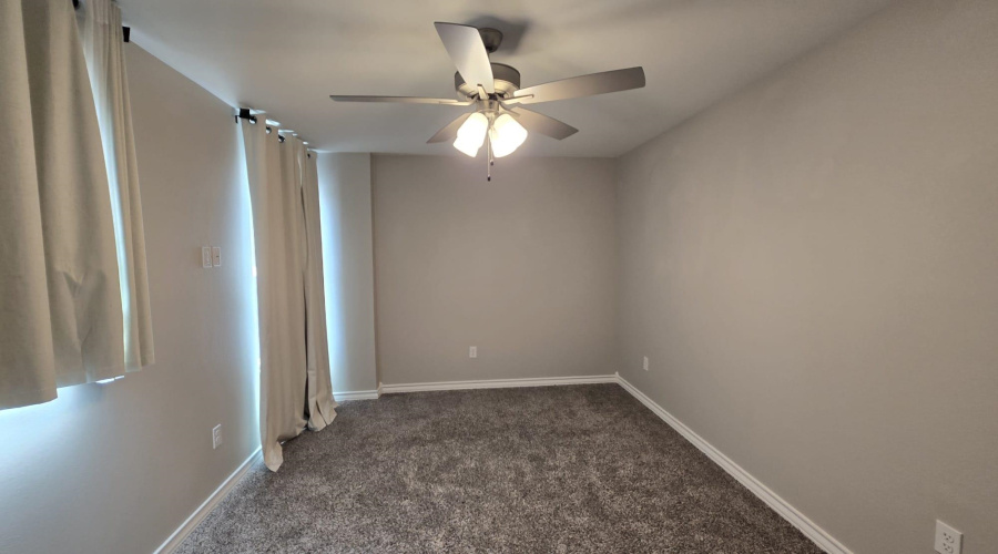1511 Ocaso Dr., Laredo, Texas 78045, 5 Bedrooms Bedrooms, 8 Rooms Rooms,3 BathroomsBathrooms,Residential,For Sale,1511 Ocaso Dr.,20263082