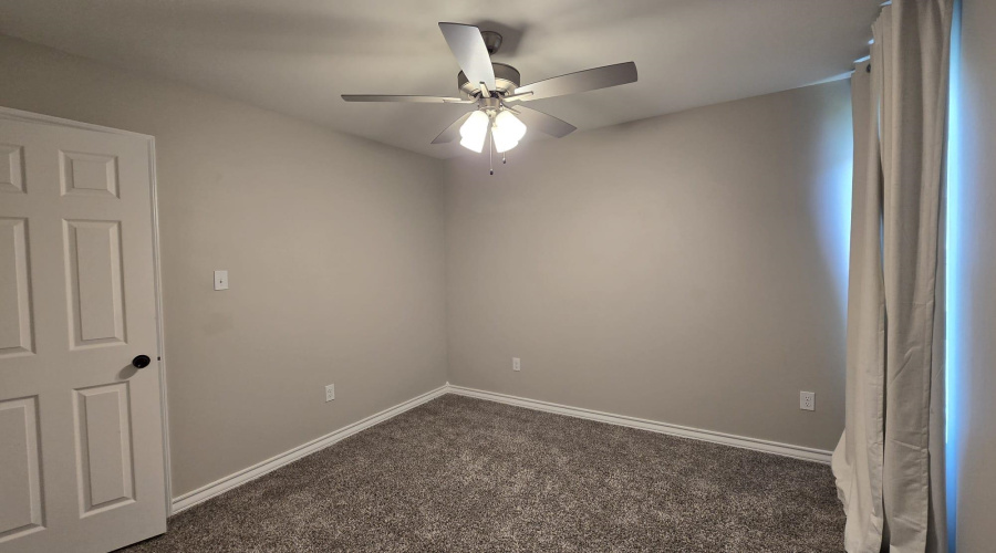 1511 Ocaso Dr., Laredo, Texas 78045, 5 Bedrooms Bedrooms, 8 Rooms Rooms,3 BathroomsBathrooms,Residential,For Sale,1511 Ocaso Dr.,20263082