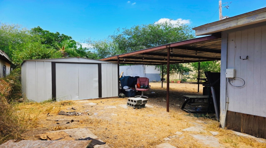 4520 Salinas Ave, laredo, Texas 78041, 2 Bedrooms Bedrooms, 3 Rooms Rooms,1 BathroomBathrooms,Residential,For Sale,4520 Salinas Ave,20263899