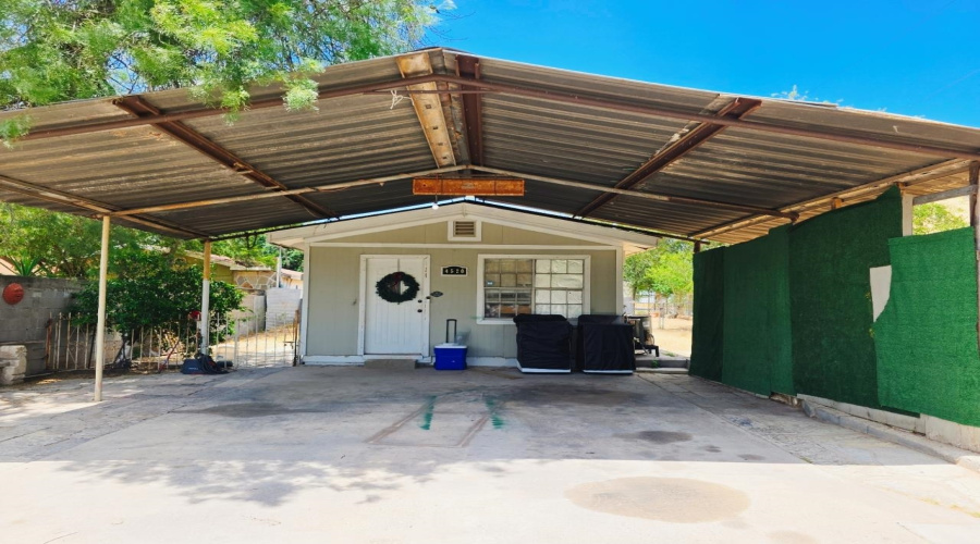 4520 Salinas Ave, laredo, Texas 78041, 2 Bedrooms Bedrooms, 3 Rooms Rooms,1 BathroomBathrooms,Residential,For Sale,4520 Salinas Ave,20263899