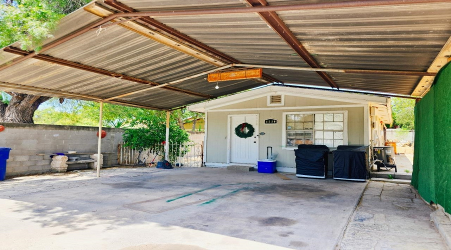 4520 Salinas Ave, laredo, Texas 78041, 2 Bedrooms Bedrooms, 3 Rooms Rooms,1 BathroomBathrooms,Residential,For Sale,4520 Salinas Ave,20263899