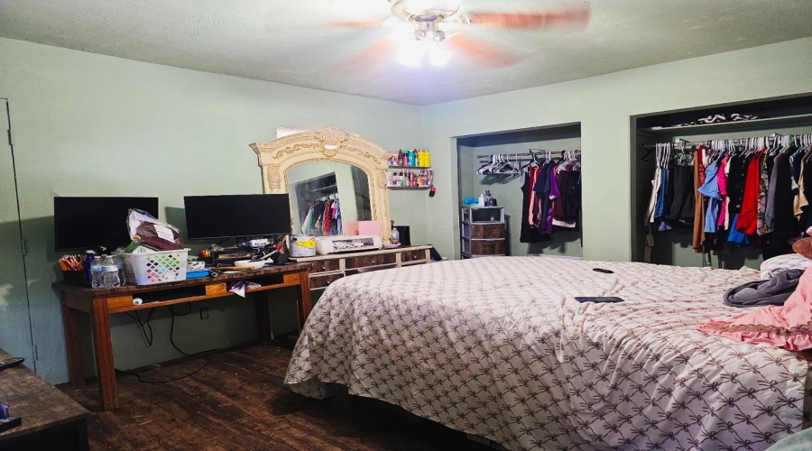 4520 Salinas Ave, laredo, Texas 78041, 2 Bedrooms Bedrooms, 3 Rooms Rooms,1 BathroomBathrooms,Residential,For Sale,4520 Salinas Ave,20263899