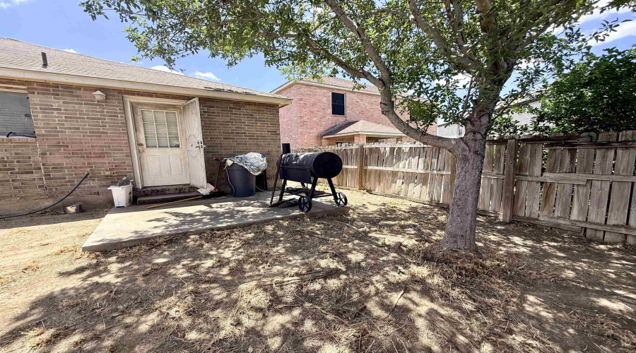 505 Valnera Dr, Laredo, Texas 78043, 3 Bedrooms Bedrooms, 5 Rooms Rooms,2 BathroomsBathrooms,Residential,For Sale,505 Valnera Dr,20263901