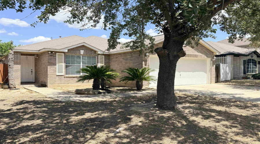 505 Valnera Dr, Laredo, Texas 78043, 3 Bedrooms Bedrooms, 5 Rooms Rooms,2 BathroomsBathrooms,Residential,For Sale,505 Valnera Dr,20263901