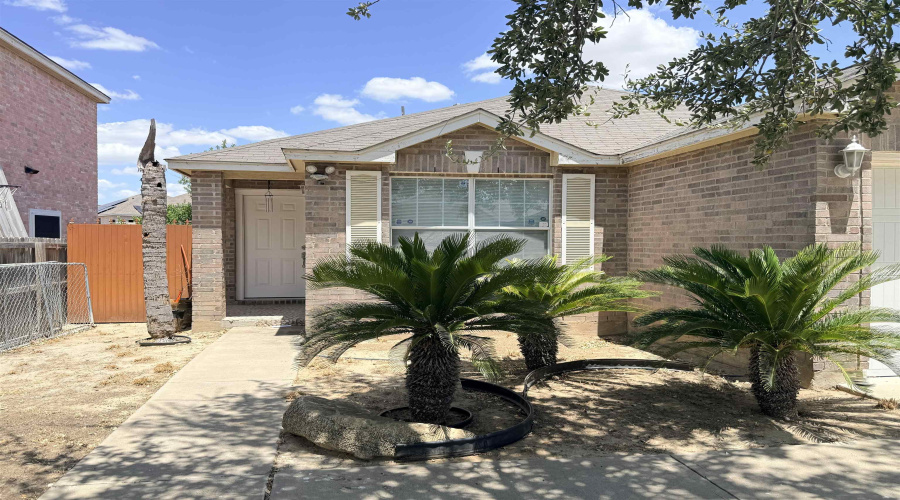 505 Valnera Dr, Laredo, Texas 78043, 3 Bedrooms Bedrooms, 5 Rooms Rooms,2 BathroomsBathrooms,Residential,For Sale,505 Valnera Dr,20263901