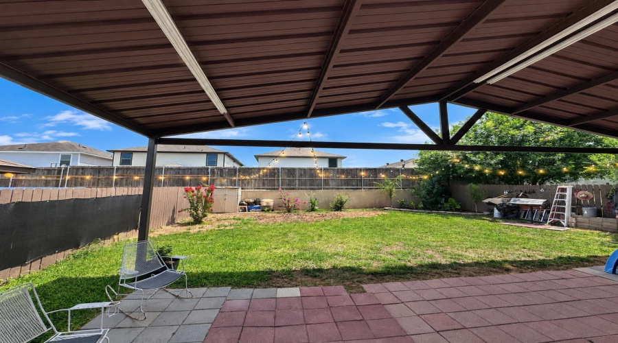 5507 Palestine Dr, Laredo, Texas 78046, 3 Bedrooms Bedrooms, 5 Rooms Rooms,2 BathroomsBathrooms,Residential,For Sale,5507 Palestine Dr,20263902