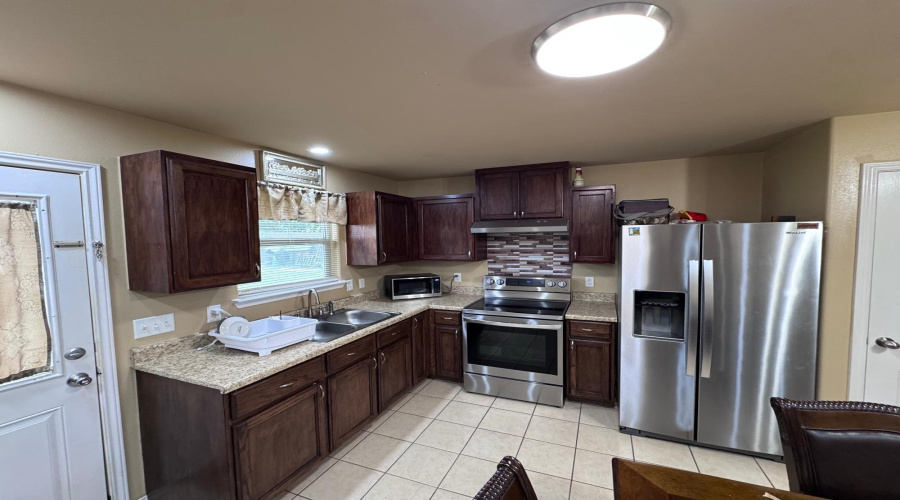5507 Palestine Dr, Laredo, Texas 78046, 3 Bedrooms Bedrooms, 5 Rooms Rooms,2 BathroomsBathrooms,Residential,For Sale,5507 Palestine Dr,20263902