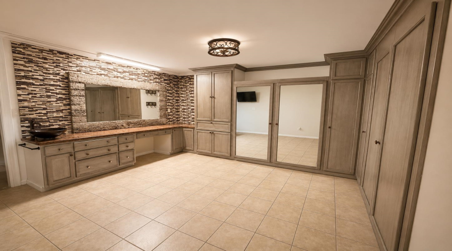 3710 San Bernardo Ave, Laredo, Texas 78041, 1 Room Rooms,4 BathroomsBathrooms,Commercial retail/office,For Sale,3710 San Bernardo Ave,20263906