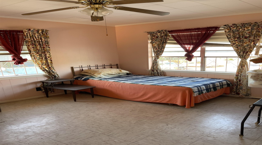 2401 San Francisco Ave, LAREDOO, Texas 78040, ,Multi-family,For Sale,2401 San Francisco Ave,20263912