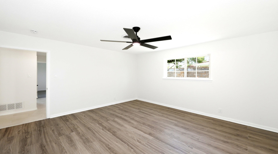 704 Sesame Ln, Laredo, Texas 78045, 3 Bedrooms Bedrooms, 5 Rooms Rooms,2 BathroomsBathrooms,Residential,For Sale,704 Sesame Ln,20263908