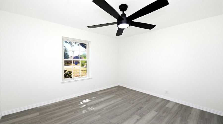 704 Sesame Ln, Laredo, Texas 78045, 3 Bedrooms Bedrooms, 5 Rooms Rooms,2 BathroomsBathrooms,Residential,For Sale,704 Sesame Ln,20263908