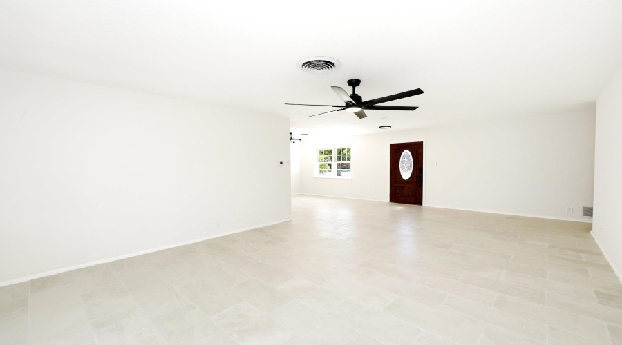 704 Sesame Ln, Laredo, Texas 78045, 3 Bedrooms Bedrooms, 5 Rooms Rooms,2 BathroomsBathrooms,Residential,For Sale,704 Sesame Ln,20263908