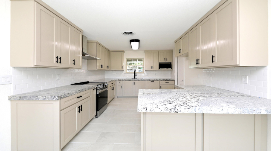 704 Sesame Ln, Laredo, Texas 78045, 3 Bedrooms Bedrooms, 5 Rooms Rooms,2 BathroomsBathrooms,Residential,For Sale,704 Sesame Ln,20263908
