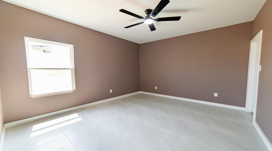 115 Lusitano Dr., Laredo, Texas 78046, 3 Bedrooms Bedrooms, 5 Rooms Rooms,2 BathroomsBathrooms,Residential,For Sale,115 Lusitano Dr.,20263909