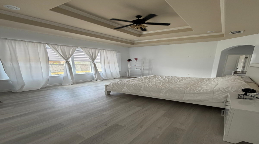 2943 Mehlhorn Lp, Laredo, Texas 78045, 4 Bedrooms Bedrooms, 8 Rooms Rooms,3 BathroomsBathrooms,Residential,For Sale,2943 Mehlhorn Lp,20261322