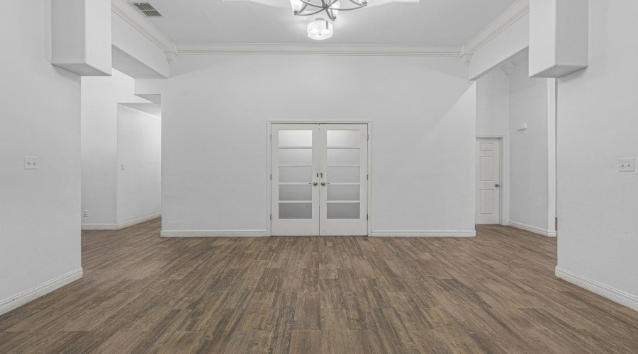 3101 Mark Twain Dr, Laredo, Texas 78041, 4 Bedrooms Bedrooms, 10 Rooms Rooms,5 BathroomsBathrooms,Residential,For Sale,3101 Mark Twain Dr,20263915