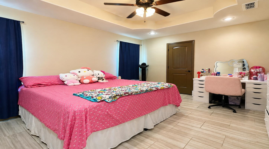3623 Jose C Santos Dr, Laredo, Texas 78046, 3 Bedrooms Bedrooms, 6 Rooms Rooms,2 BathroomsBathrooms,Residential,For Sale,3623 Jose C Santos Dr,20263917