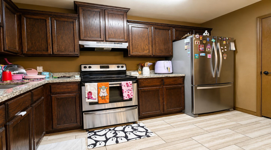 3623 Jose C Santos Dr, Laredo, Texas 78046, 3 Bedrooms Bedrooms, 6 Rooms Rooms,2 BathroomsBathrooms,Residential,For Sale,3623 Jose C Santos Dr,20263917