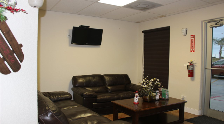 6510 Polaris Dr, LAREDO, Texas 78041, 1 Room Rooms,1 BathroomBathrooms,Commercial retail/office,For Rent,6510 Polaris Dr,20263916