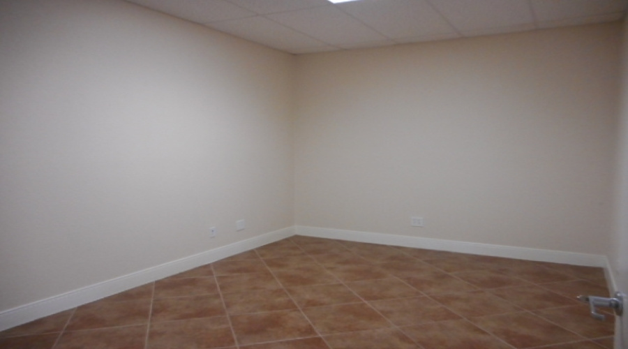 6510 Polaris Dr, LAREDO, Texas 78041, 1 Room Rooms,1 BathroomBathrooms,Commercial retail/office,For Rent,6510 Polaris Dr,20263916