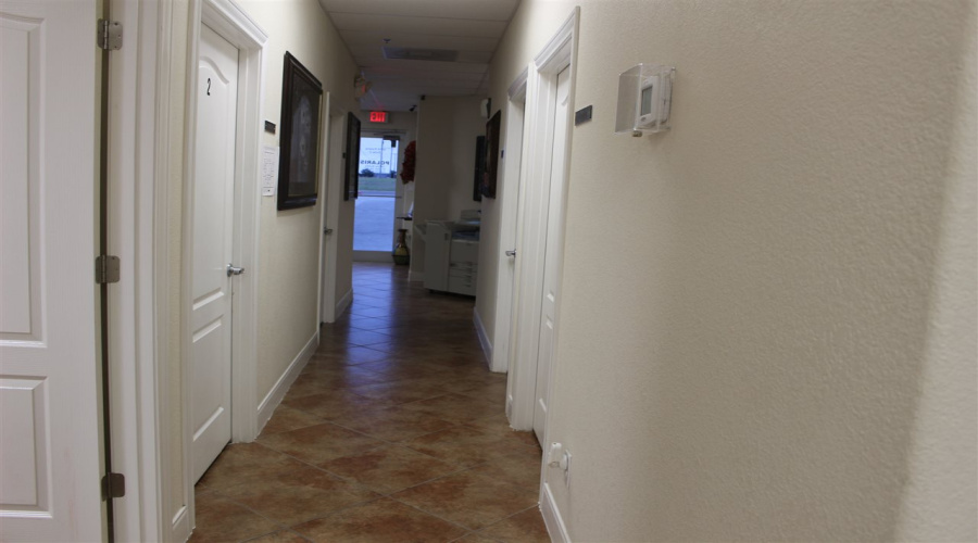 6510 Polaris Dr, LAREDO, Texas 78041, 1 Room Rooms,1 BathroomBathrooms,Commercial retail/office,For Rent,6510 Polaris Dr,20263916