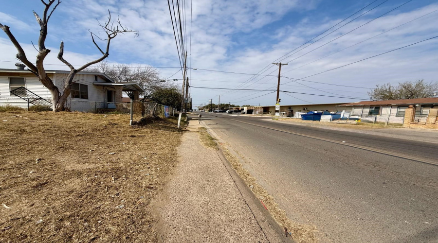 1003 Lyon St, Laredo, Texas 78040, ,Land,For Sale,1003 Lyon St,20263920