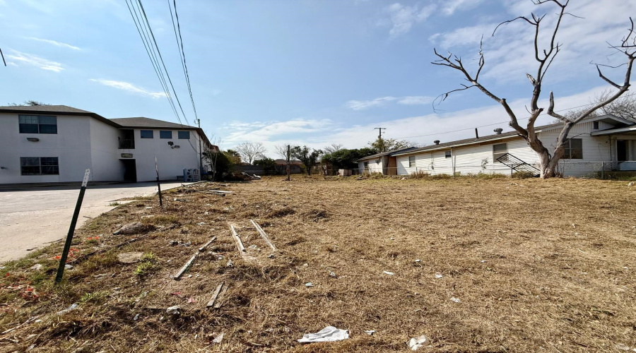 1003 Lyon St, Laredo, Texas 78040, ,Land,For Sale,1003 Lyon St,20263920