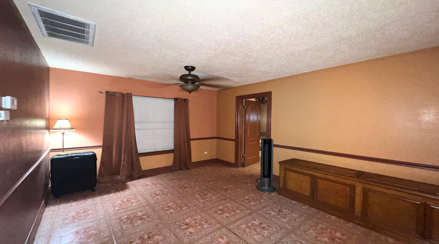1505 Palmer Dr, Laredo, Texas 78045, 5 Bedrooms Bedrooms, 11 Rooms Rooms,6 BathroomsBathrooms,Residential,For Sale,1505 Palmer Dr,20263918