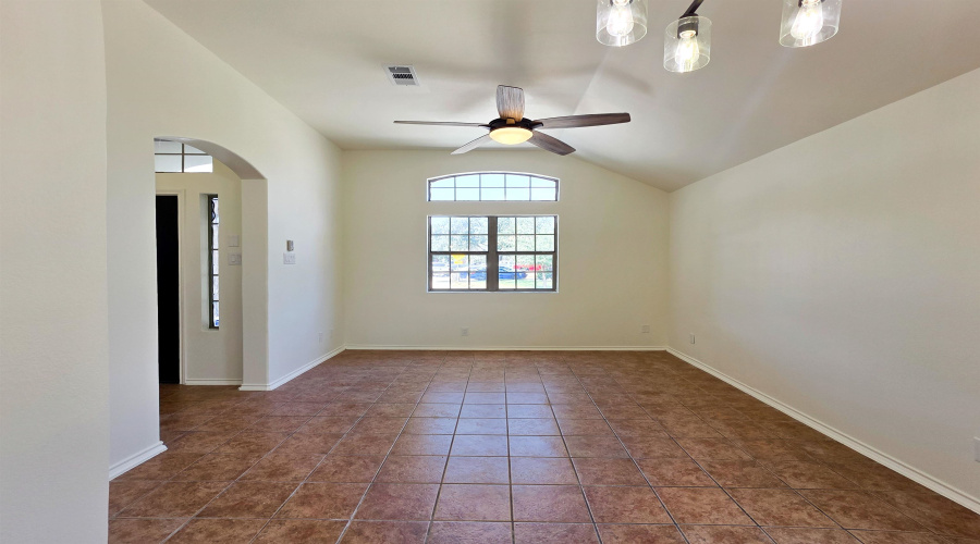 3325 Cuatro Vientos Dr, laredo, Texas 78046, 3 Bedrooms Bedrooms, 3 Rooms Rooms,2 BathroomsBathrooms,Residential,For Sale,3325 Cuatro Vientos Dr,20263919