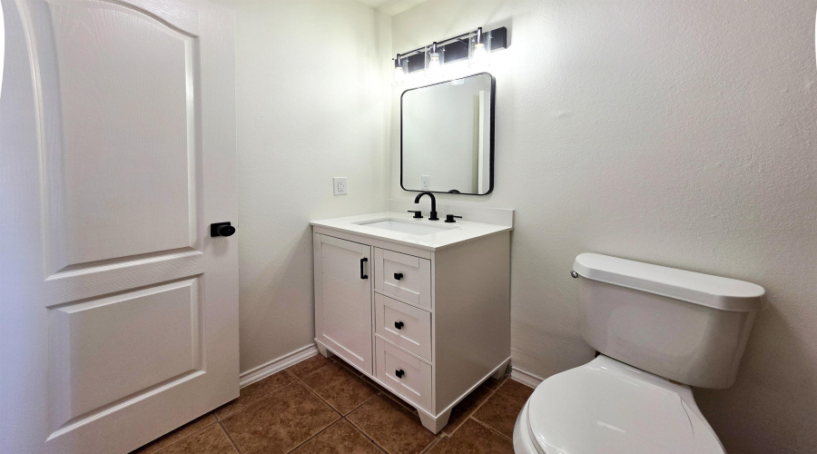 3325 Cuatro Vientos Dr, laredo, Texas 78046, 3 Bedrooms Bedrooms, 3 Rooms Rooms,2 BathroomsBathrooms,Residential,For Sale,3325 Cuatro Vientos Dr,20263919