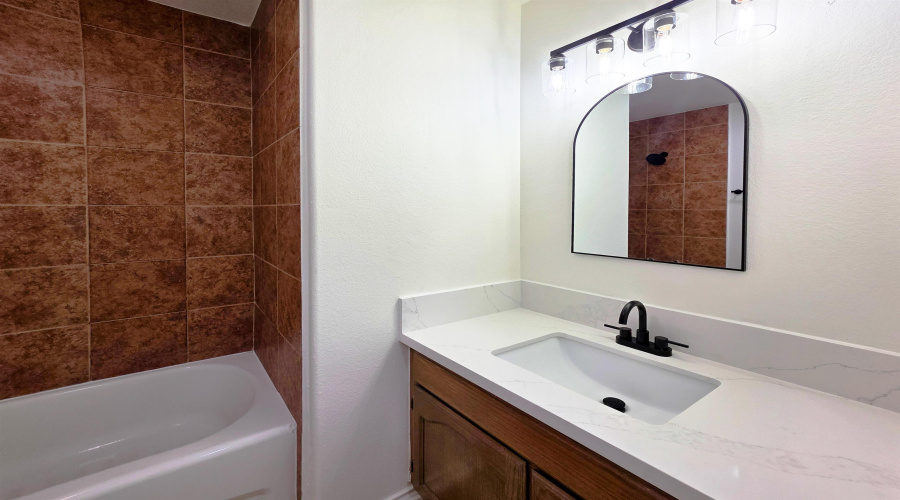 3325 Cuatro Vientos Dr, laredo, Texas 78046, 3 Bedrooms Bedrooms, 3 Rooms Rooms,2 BathroomsBathrooms,Residential,For Sale,3325 Cuatro Vientos Dr,20263919