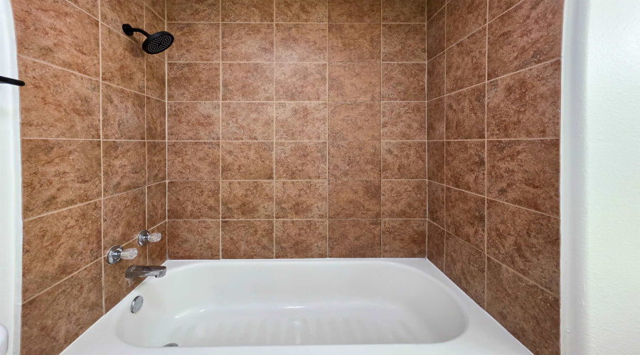 3325 Cuatro Vientos Dr, laredo, Texas 78046, 3 Bedrooms Bedrooms, 3 Rooms Rooms,2 BathroomsBathrooms,Residential,For Sale,3325 Cuatro Vientos Dr,20263919