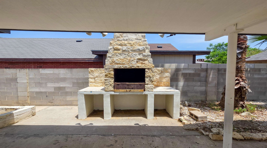 3325 Cuatro Vientos Dr, laredo, Texas 78046, 3 Bedrooms Bedrooms, 3 Rooms Rooms,2 BathroomsBathrooms,Residential,For Sale,3325 Cuatro Vientos Dr,20263919