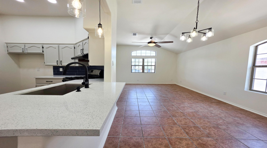 3325 Cuatro Vientos Dr, laredo, Texas 78046, 3 Bedrooms Bedrooms, 3 Rooms Rooms,2 BathroomsBathrooms,Residential,For Sale,3325 Cuatro Vientos Dr,20263919