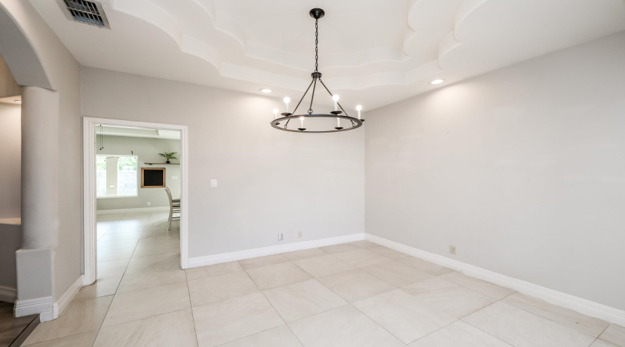216 Newcastle Dr, Laredo, Texas 78045, 4 Bedrooms Bedrooms, 7 Rooms Rooms,2 BathroomsBathrooms,Residential,For Sale,216 Newcastle Dr,20263921