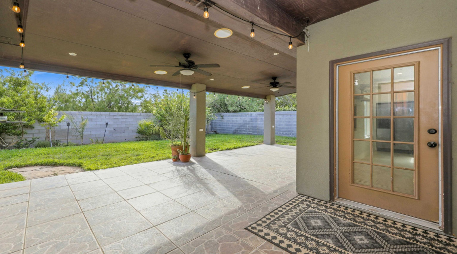 216 Newcastle Dr, Laredo, Texas 78045, 4 Bedrooms Bedrooms, 7 Rooms Rooms,2 BathroomsBathrooms,Residential,For Sale,216 Newcastle Dr,20263921