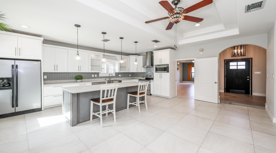 216 Newcastle Dr, Laredo, Texas 78045, 4 Bedrooms Bedrooms, 7 Rooms Rooms,2 BathroomsBathrooms,Residential,For Sale,216 Newcastle Dr,20263921