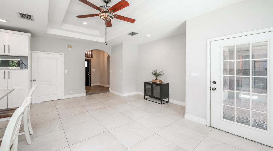 216 Newcastle Dr, Laredo, Texas 78045, 4 Bedrooms Bedrooms, 7 Rooms Rooms,2 BathroomsBathrooms,Residential,For Sale,216 Newcastle Dr,20263921